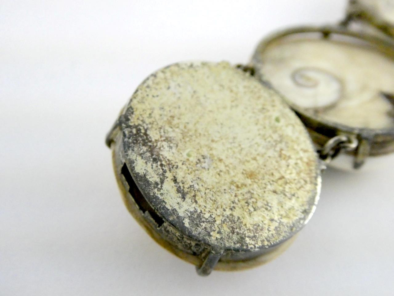 Vintage Operculum Snail Shell Panel Bracelet Unmarked Silver Toned Metal 7.25 In