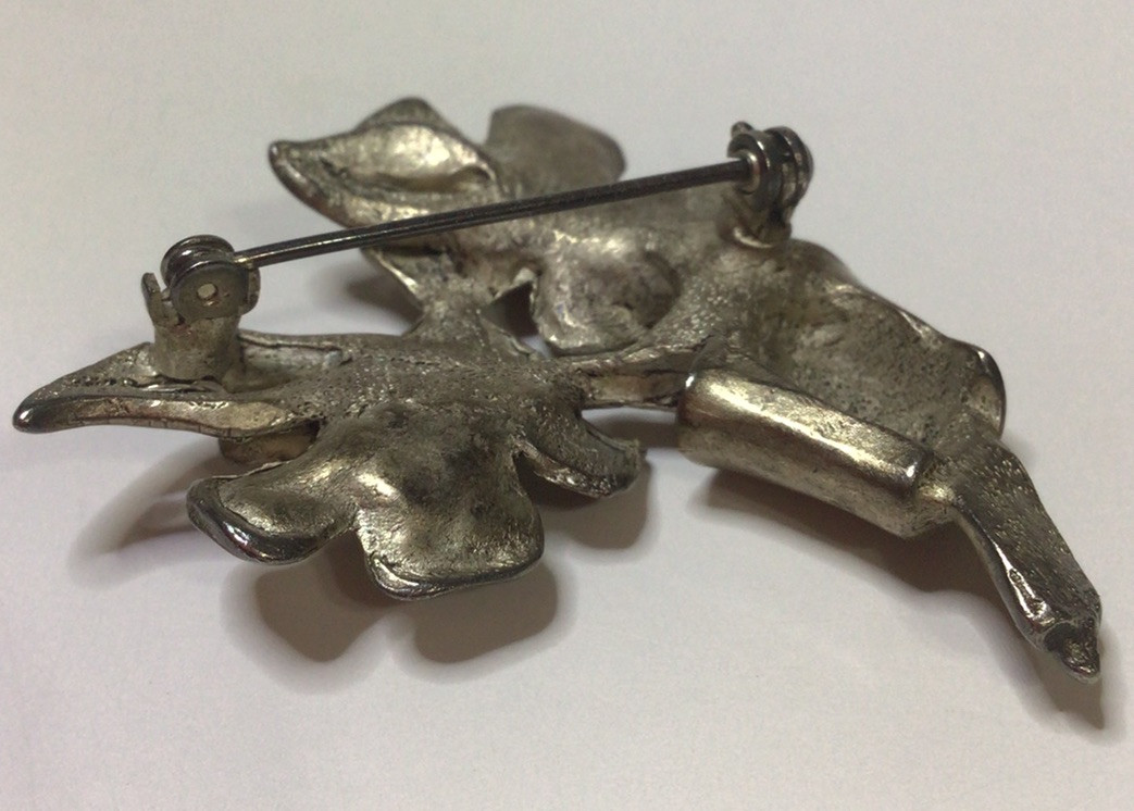 Pewter Flower With Clear Rhinestone Brooch Pin 2 Inches Long Vtg