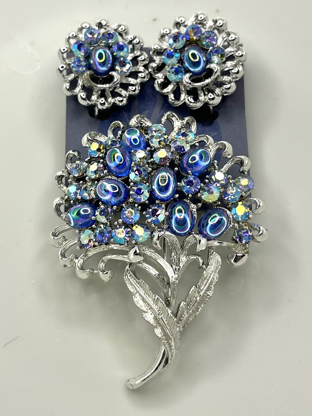 Coro Vtg Moonglow & Peacock AB Rhinestone BROOCH PIN & CLIP ON EARRINGS SET