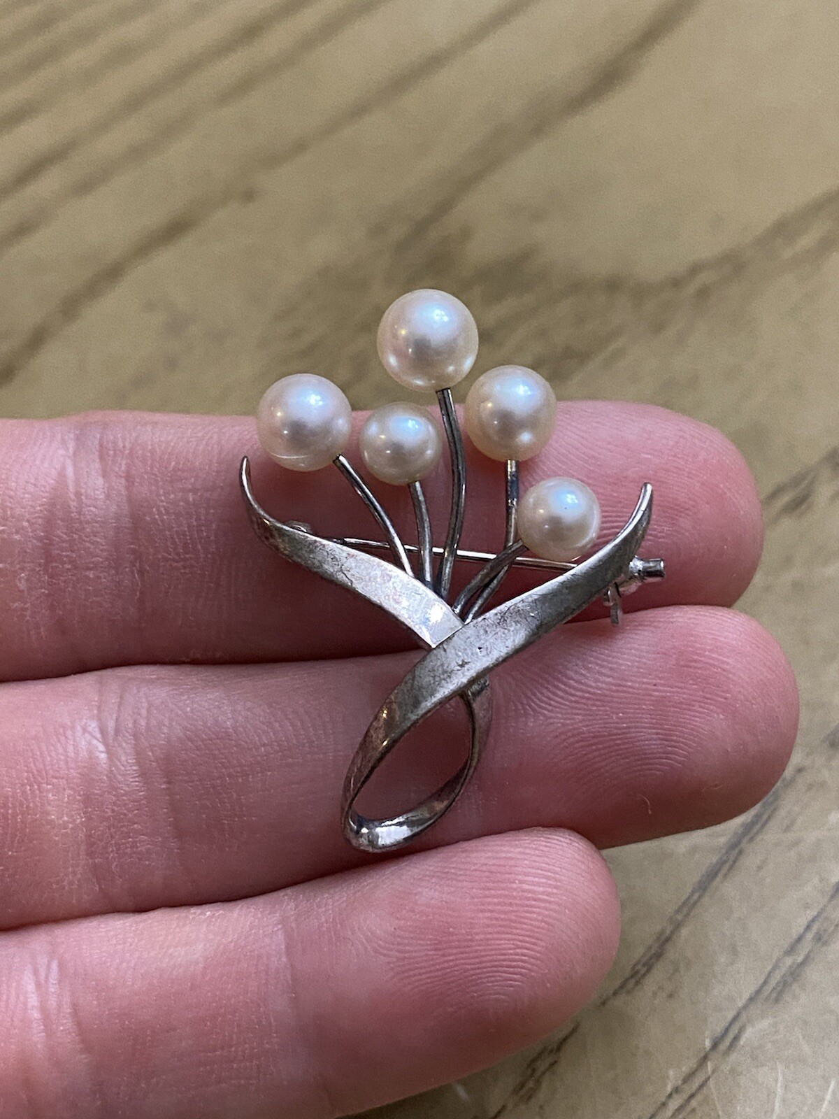 Mikimoto Akoya Pearls Sterling Silver 925 Designer Signed Brooch/Pin