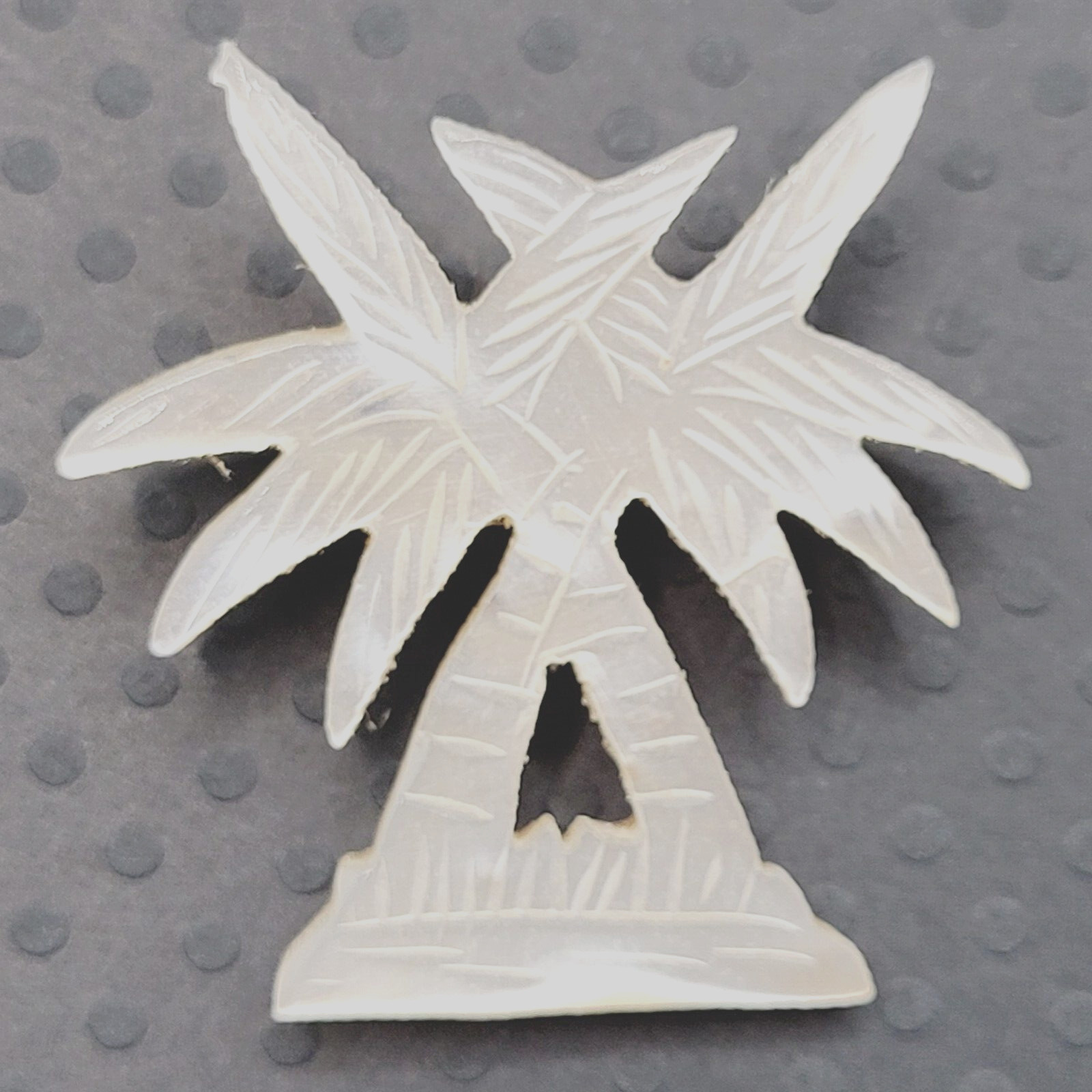 Palm Trees Carved MOP Mother of Pearl Shell Small Vintage Brooch Pin C Clasp