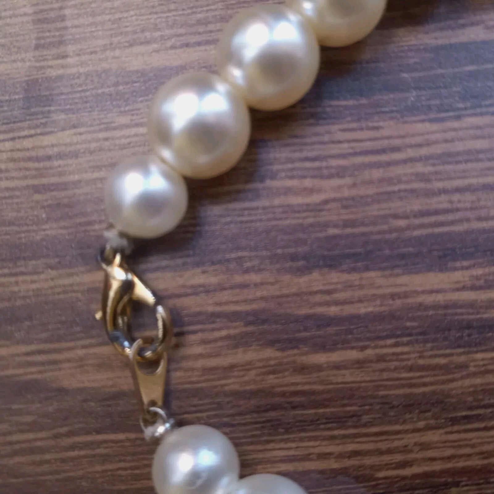 Gold Tone Metal & Faux Pearl Bib Necklace 16-20″ Unbranded See Description Below