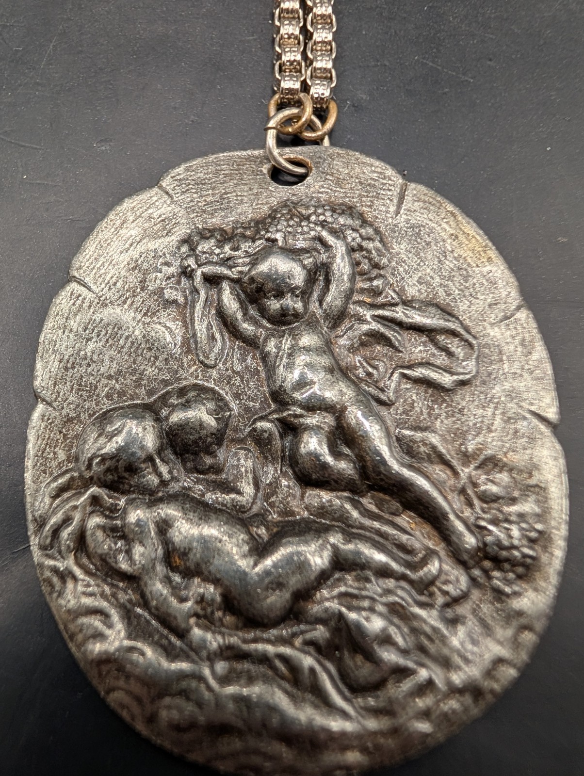 Vintage Scenic Cherub Silver Metal Pendant Necklace 20″