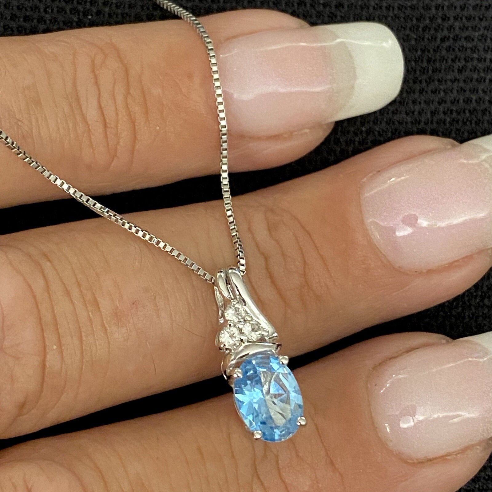 DAINTY ESTATE STERLING SILVER TOPAZ & WHITE SPINEL COCKTAIL NECKLACE 18” LONG