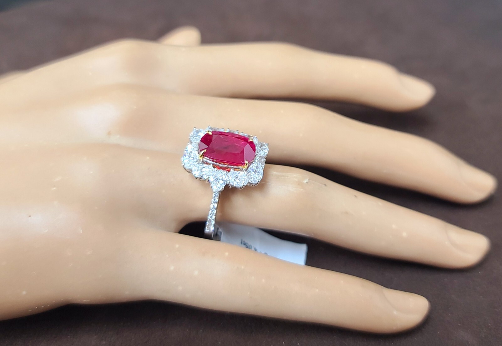 18k White Gold Ring 4.05ct.Natural Untreated Burma Ruby Cushion Cut GIA Cert