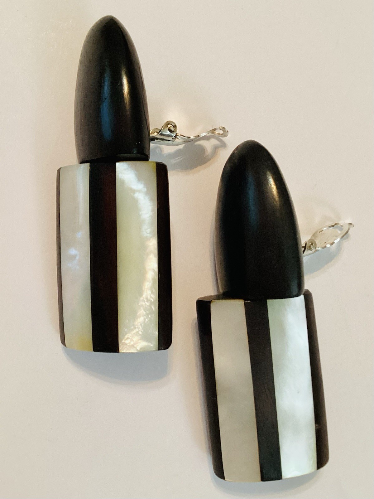 Amazing VTG Modernist Brutalist Mother of Pearl Wood Clip Earrings Monies Style
