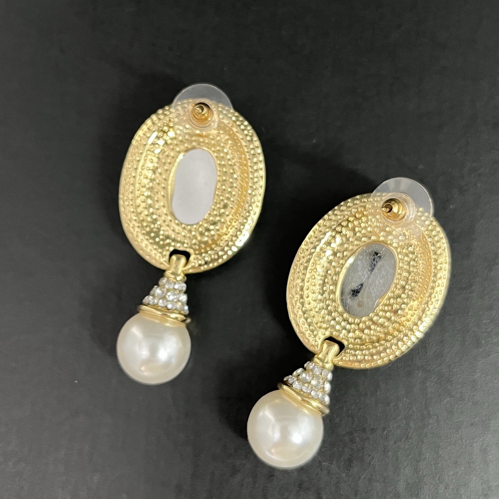 Gold Tone Gripoix Style Earrings Green Cabochon Oval Pierced Crystal Pearl Drop
