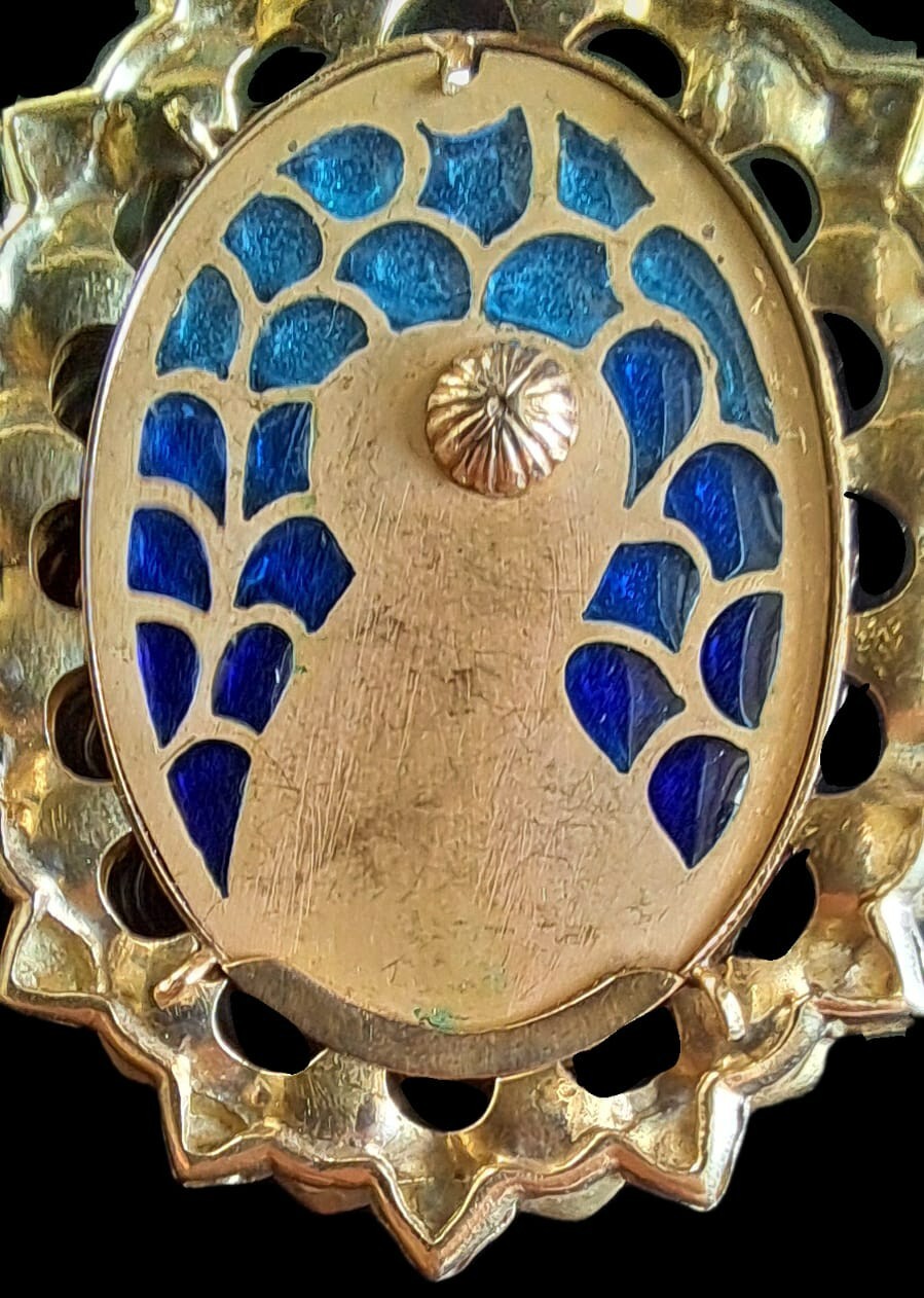 Fine Antique Art Nouveau 18K Gold Plique a Jour Virgin Mary Pendant Ca 1900