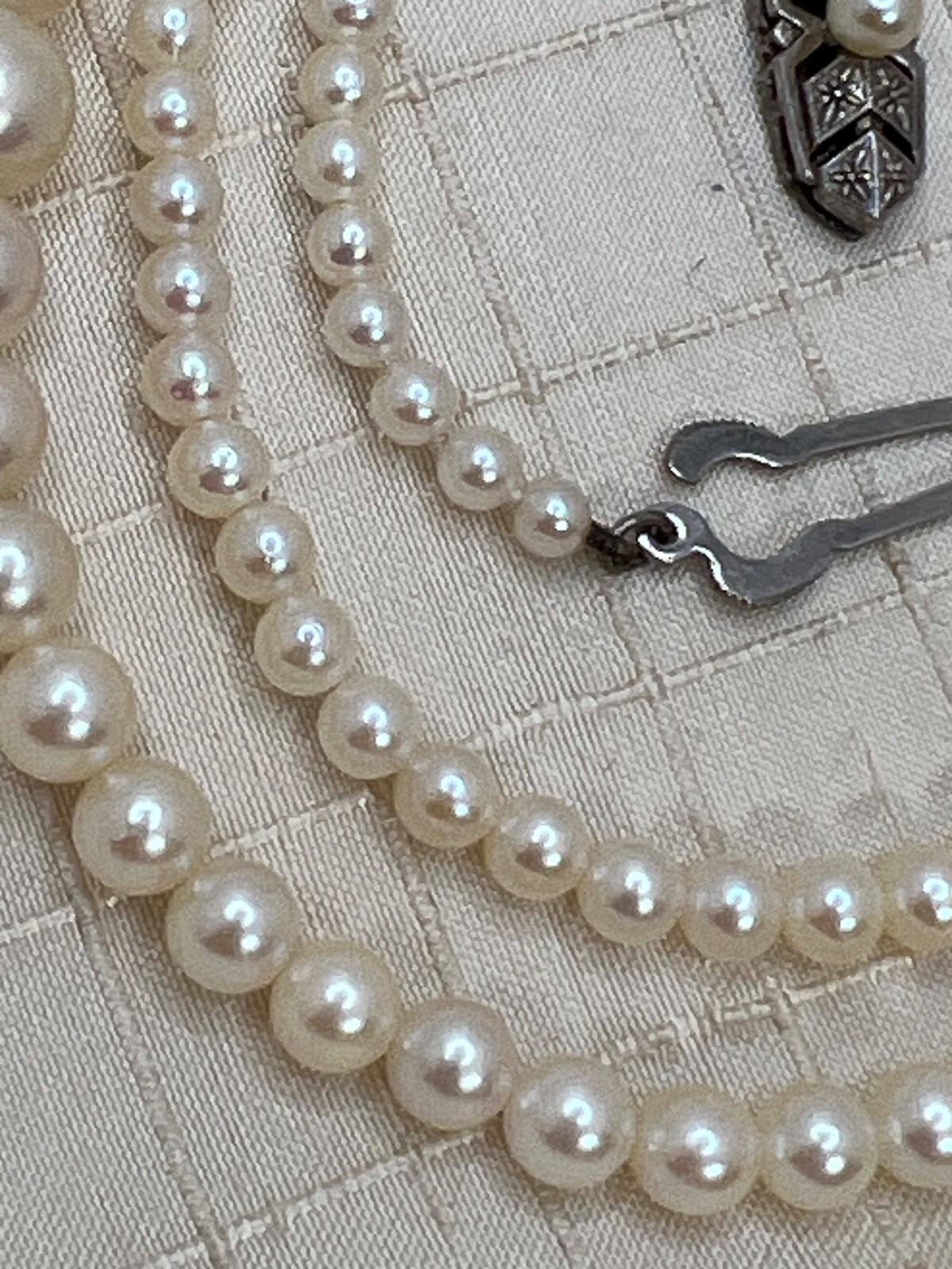 Vintage Mikimoto Pearl Necklace Silver Clasp 16″ Made in Japan
