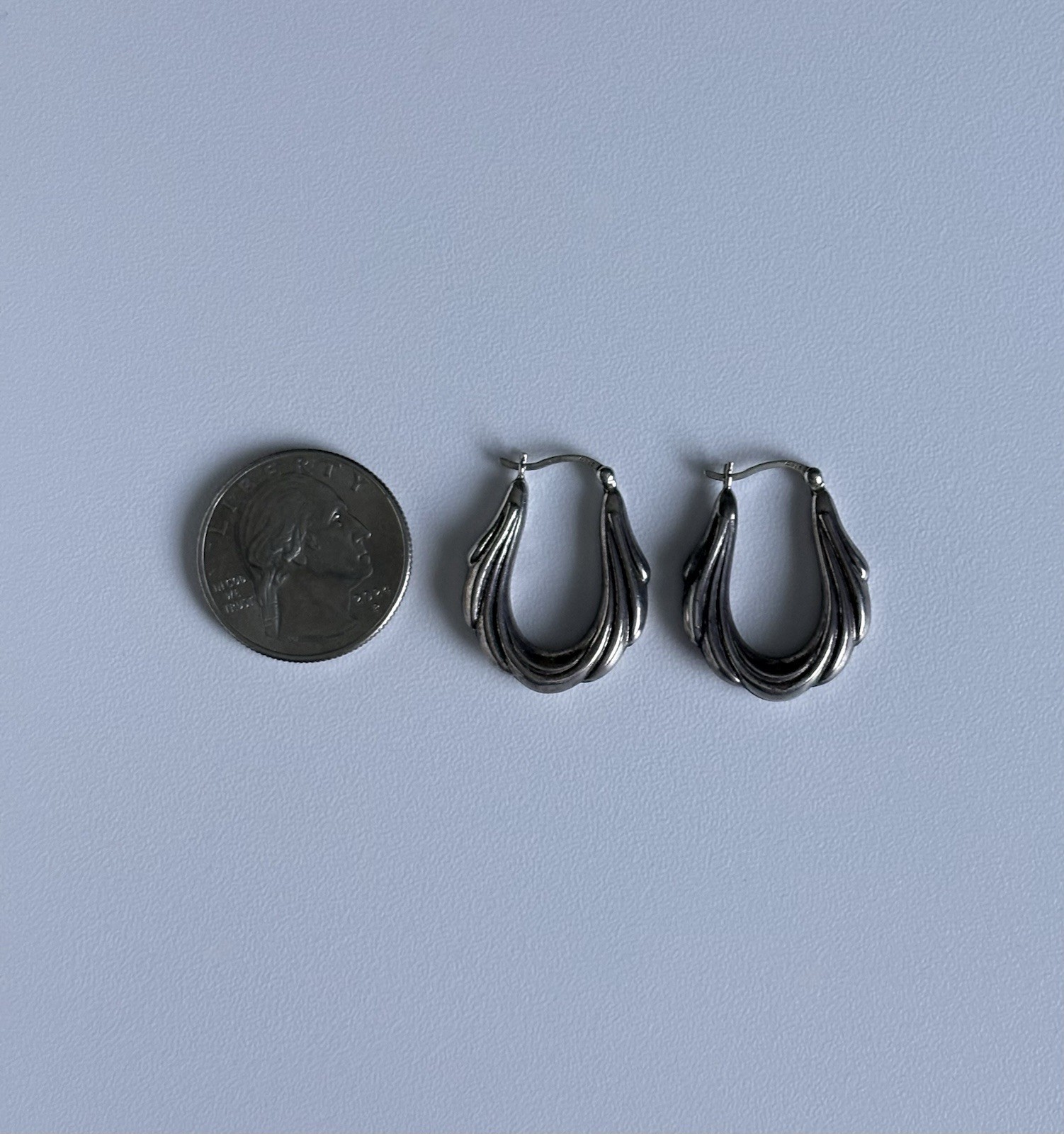 Vintage Sterling Silver Hoop Earrings 925 Dangle Drop Puffy Scalloped Ladies 1in
