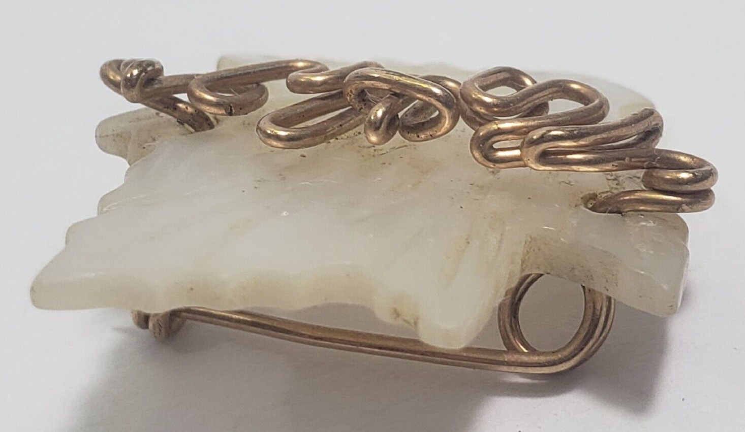Vintage Mother of Pearl Leaf “Mother” Pin Brooch about 1″ Cursive Script Wire