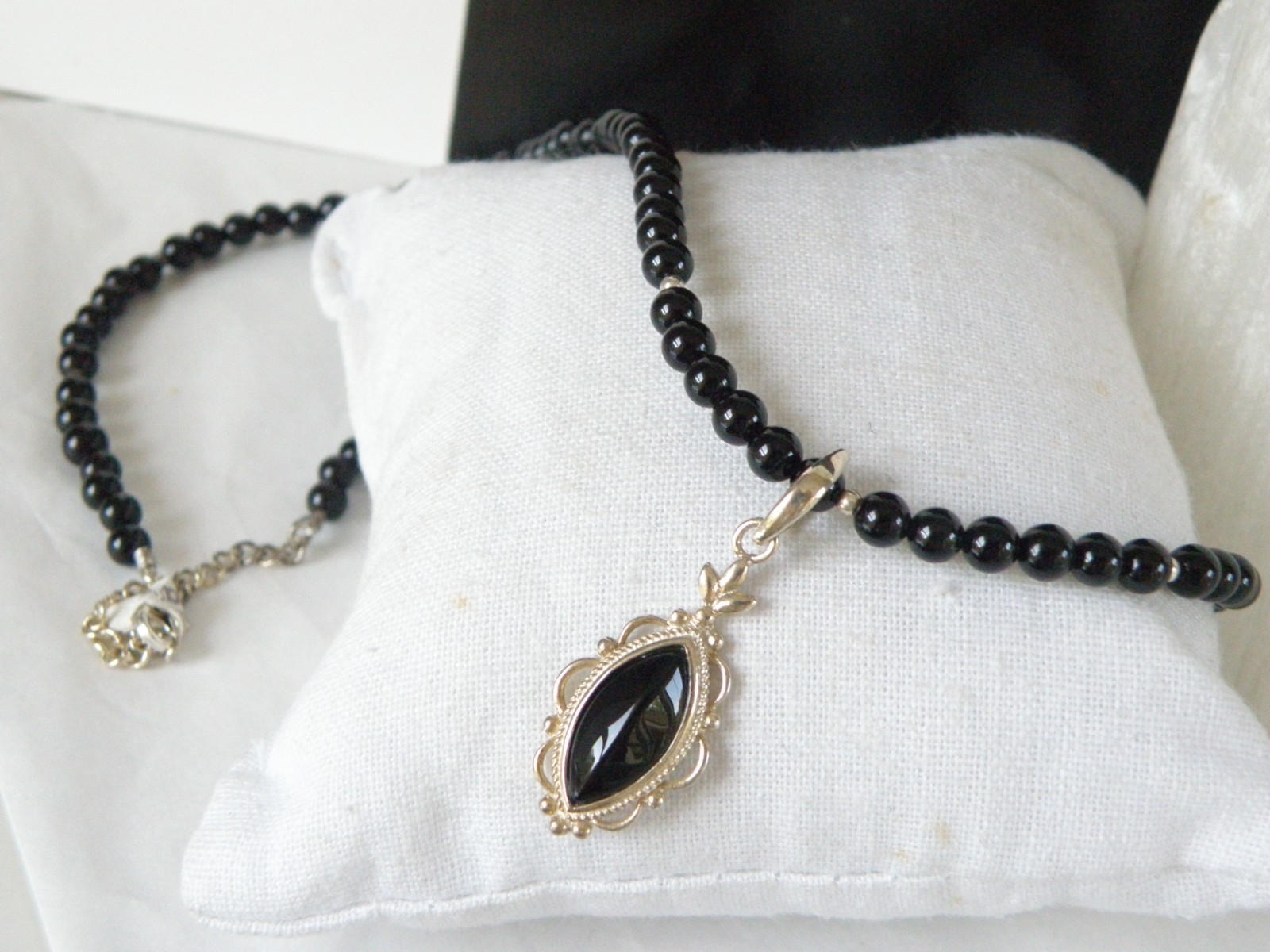 Vintage Sterling Silver 925 Black Onyx Station Bead Necklace