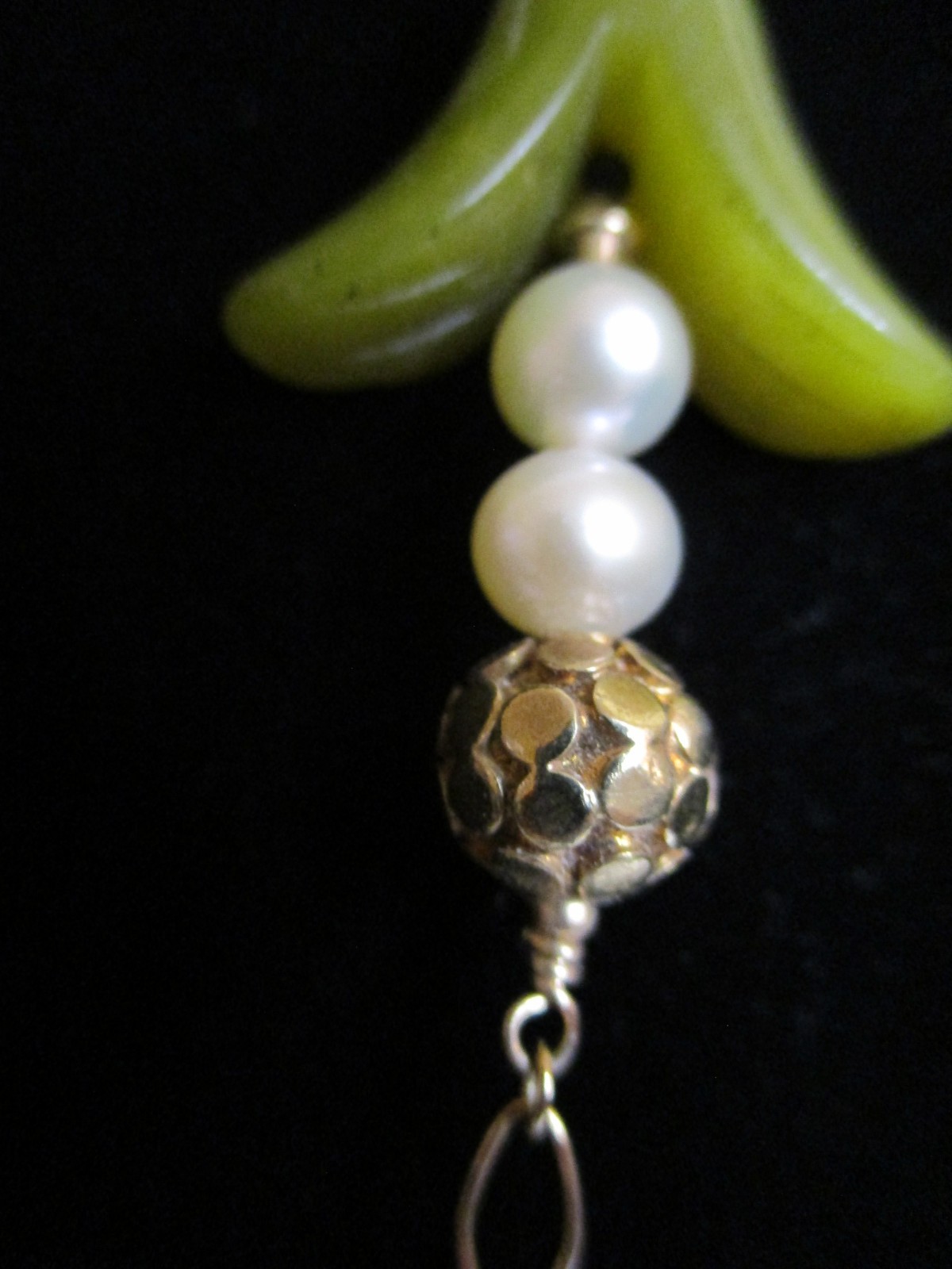 Antique-Like 14K GF Flowerette Necklace w/Jade, Amethyst, Pearl 30.75″L Handmade