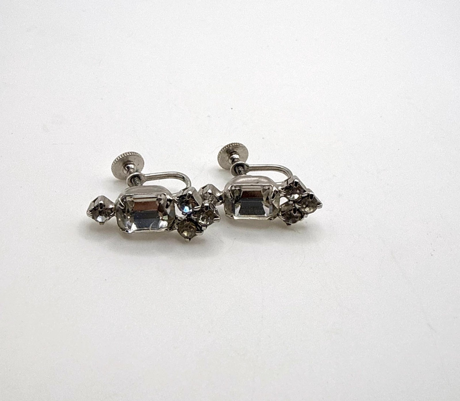 Vintage screw back emerald cut and round clear rhinestone stud earrings