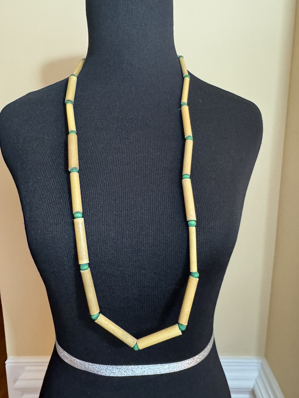 VTG 80s Bamboo Wood Beaded Necklace 32″ Green Brown Tubular Boho Tribal Earthy