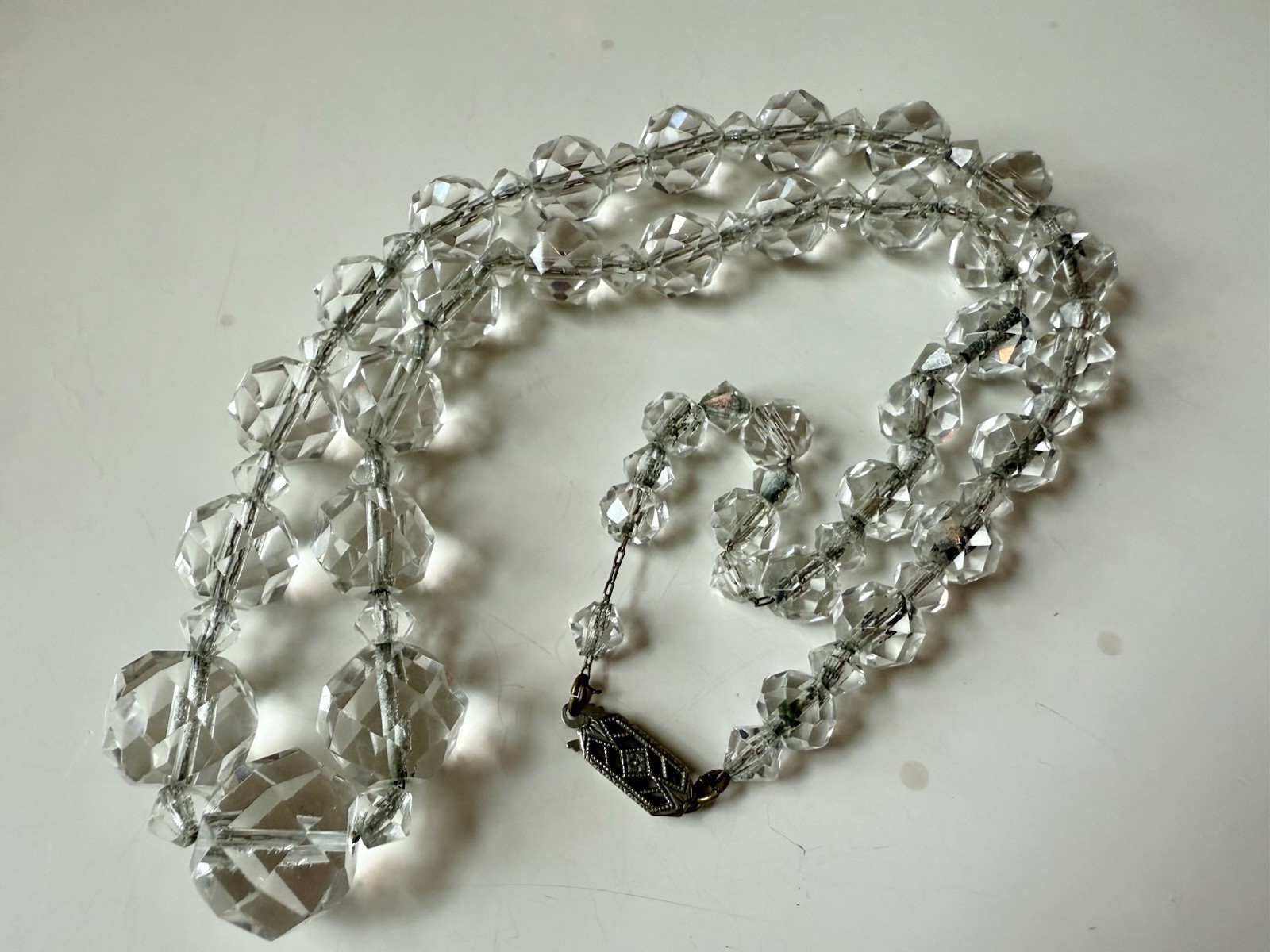 Vintage Deco Faceted Crystal Graduated Bead Necklace LOVELY