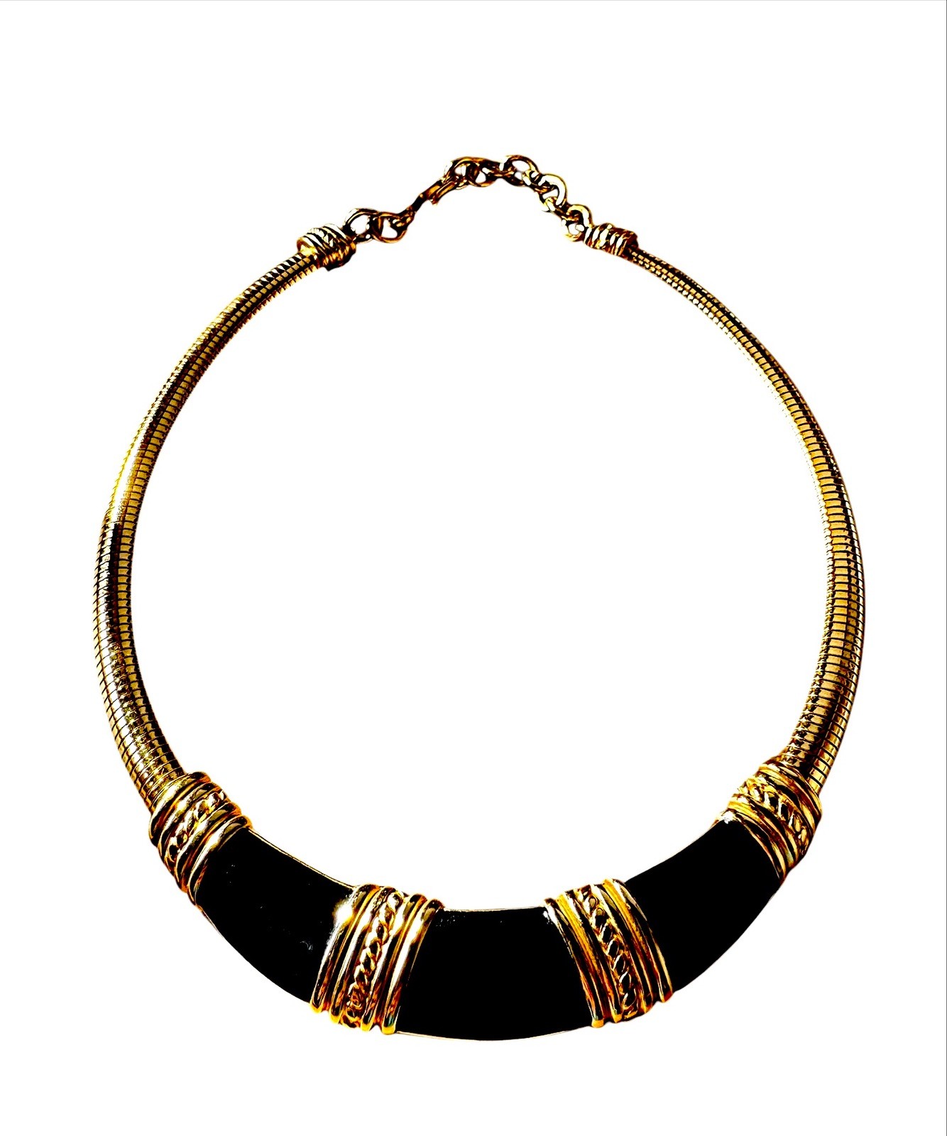 ELEGANT MONET GOLD-TONE FINISH CHAIN NECKLACE GLOSSY BLACK ENAMEL PENDANT