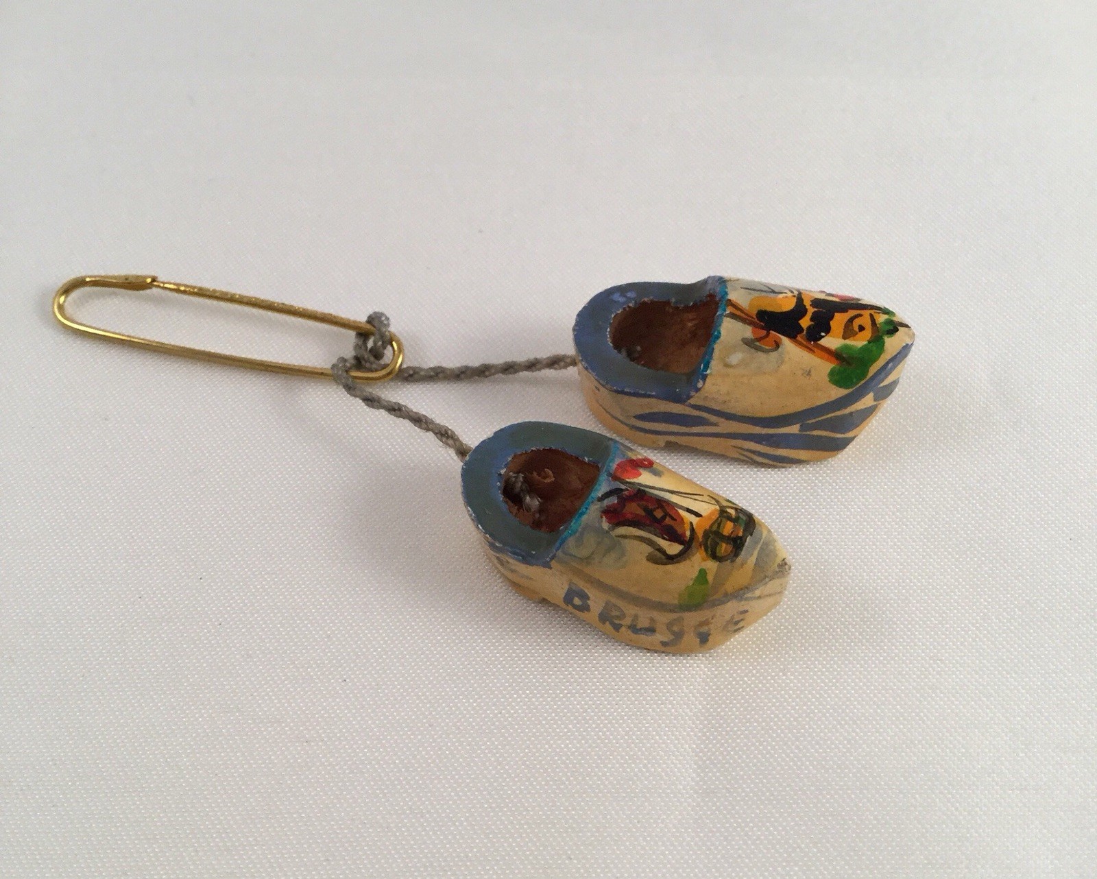Vintage Souvenir Jewelry Painted Wooden Clogs Bruges Jewelry Brooch Pin