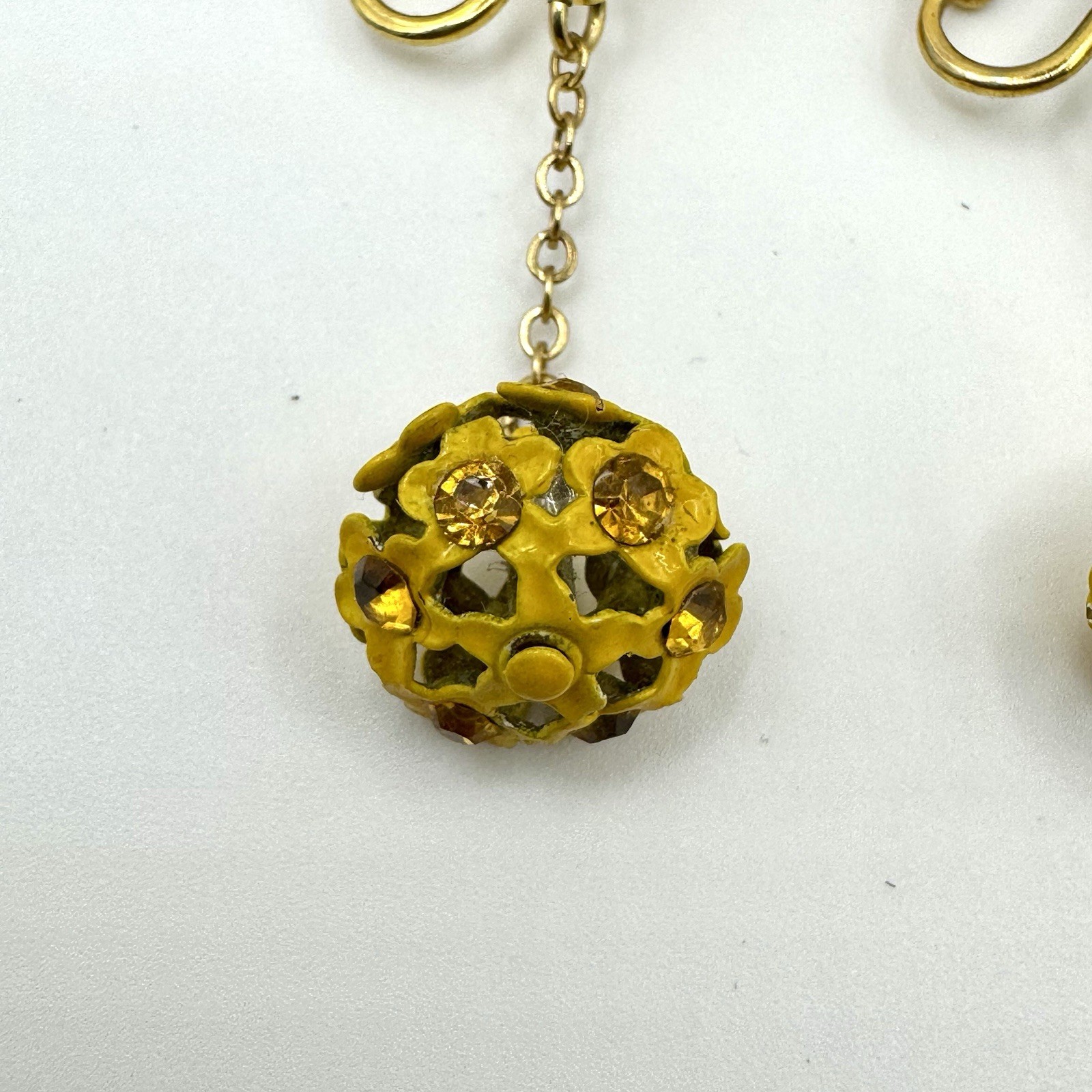 Vintage 50’s Enamel Yellow Rhinestone Daisy Flower Dangle Clip On Earrings MCM