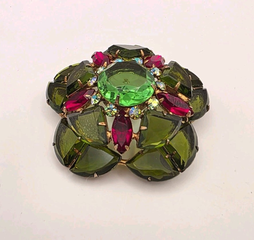Vintage Rare Signed Regency Green/Red/AB Pie Stone Shaped Glass Tiered Brooch