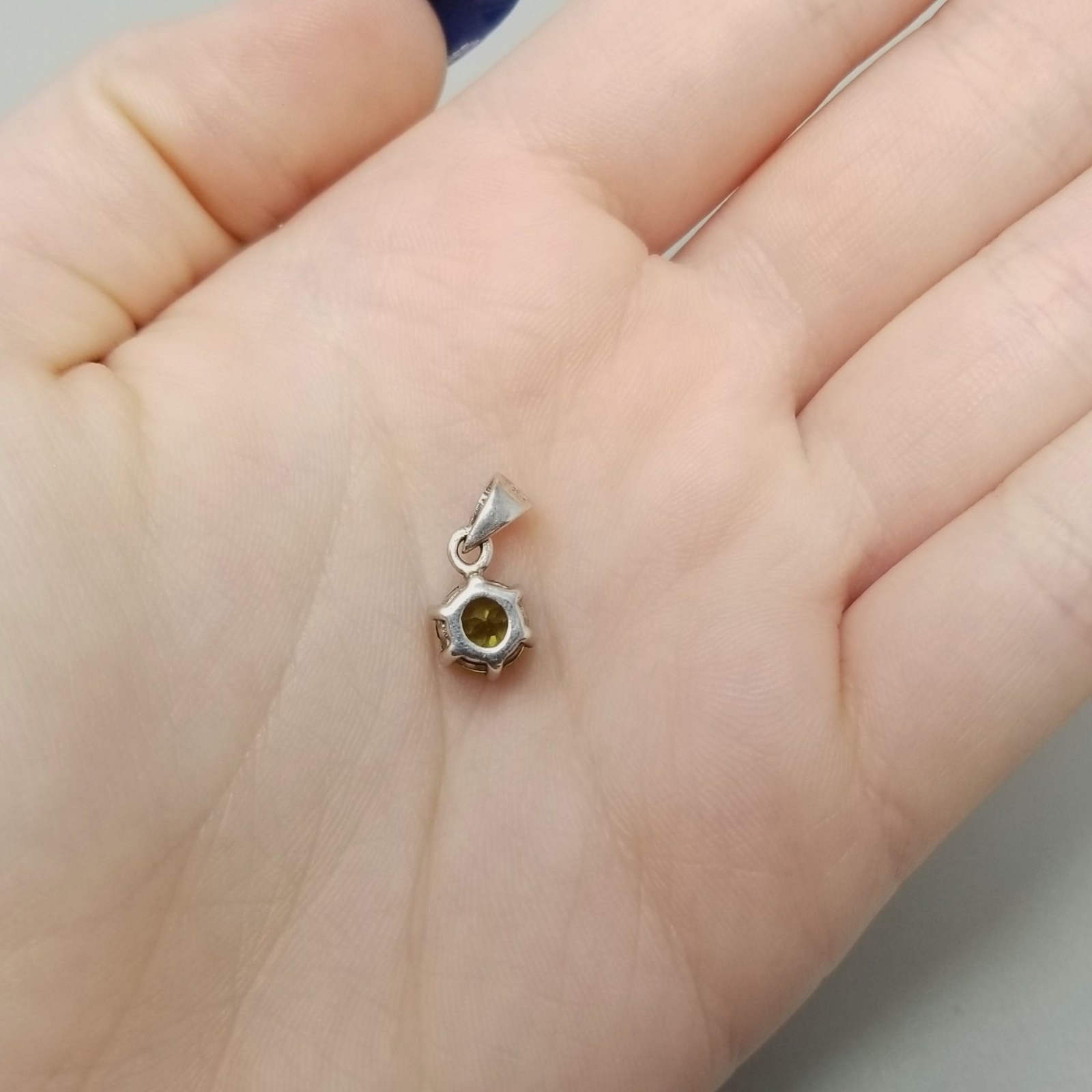 Vintage Sterling Silver Lime Green Peridot Pendant Small Round Prong Set