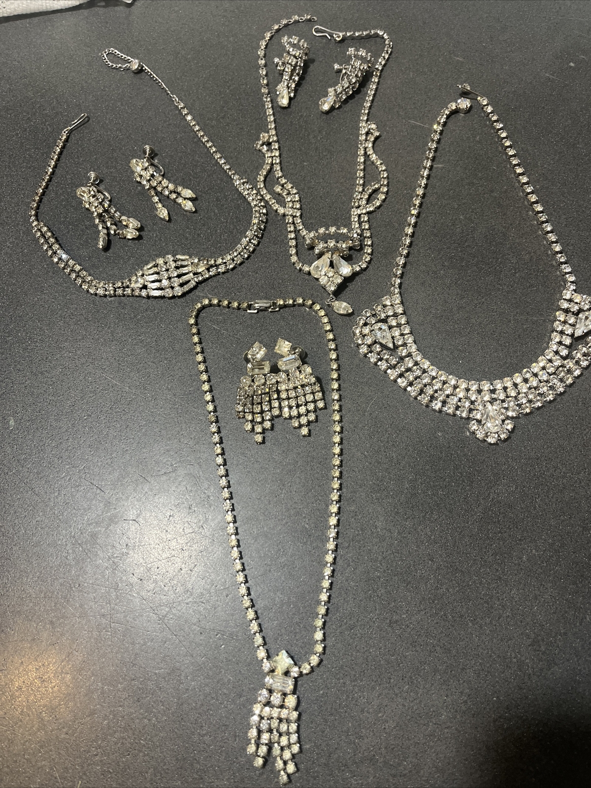 VINTAGE ESTATE LOT 4 CLEAR RHINESTONE NECKLACES 3 PAIR SCREWBACK DANGLE EARRINGS