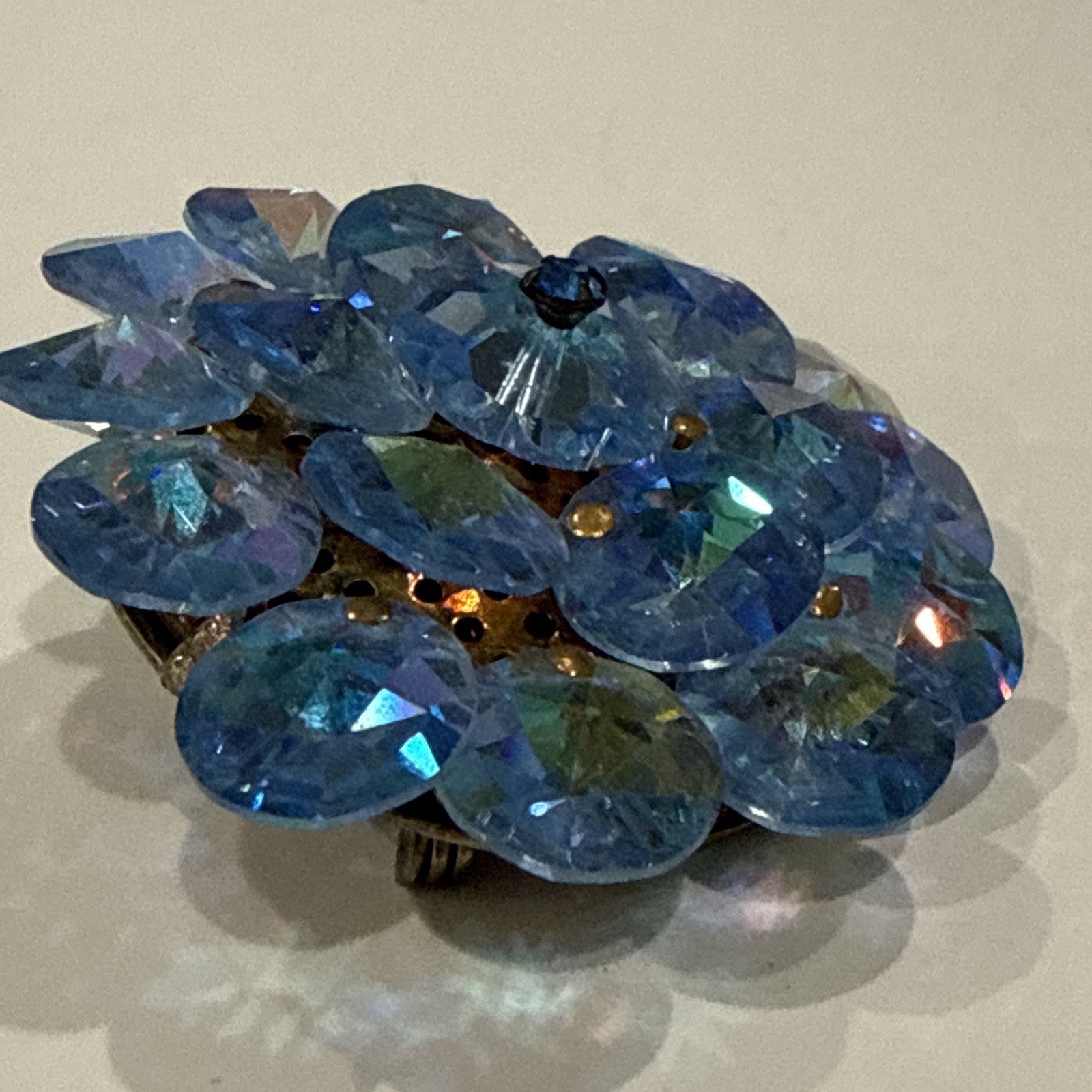 Vintage Blue Tones Rivoli Bead Flower Brooch – VENDOME Inspired