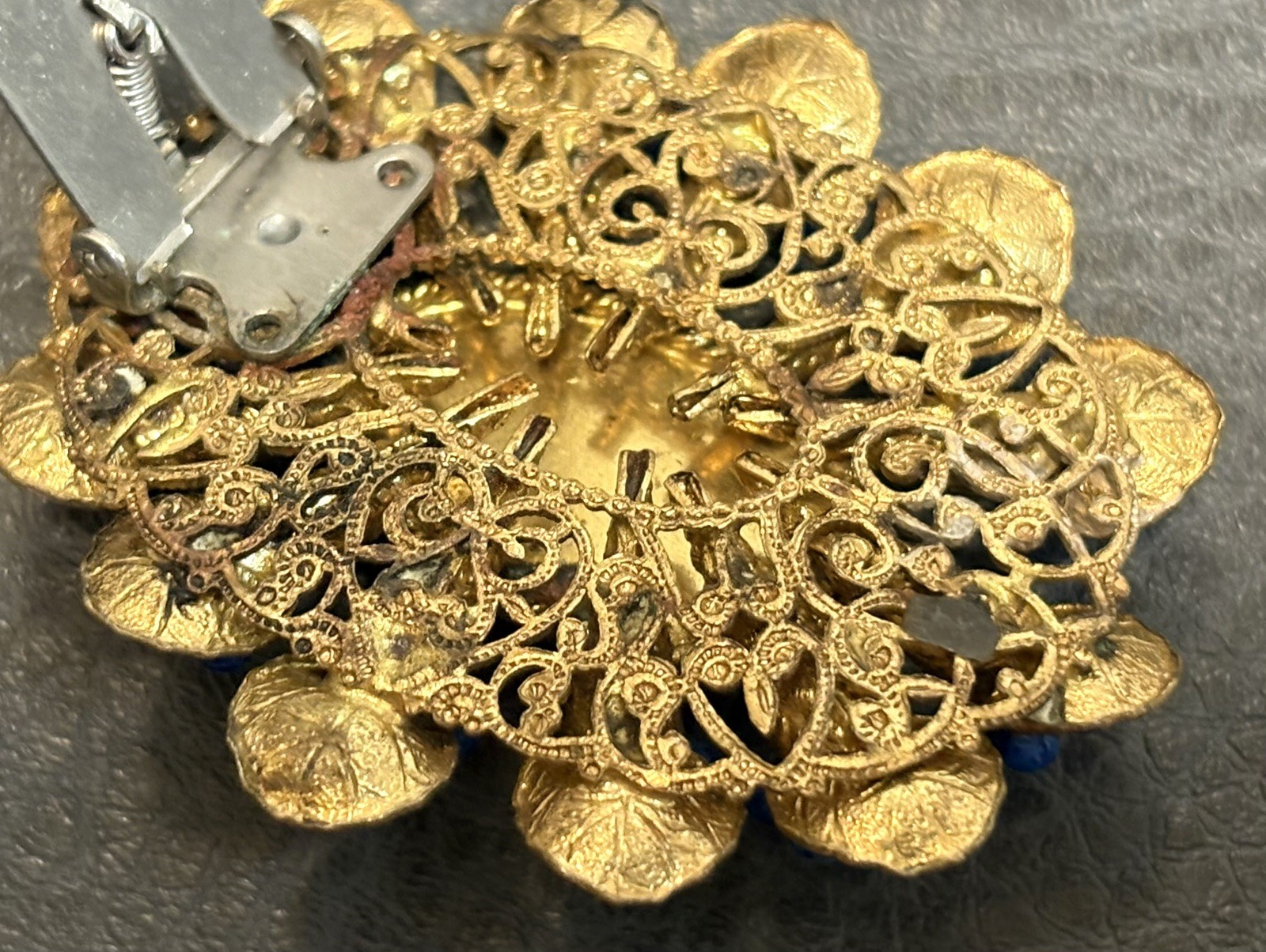 Vintage Large Faux Lapis Wire Beads Gold Tone Filigree Fur Clip Brooch