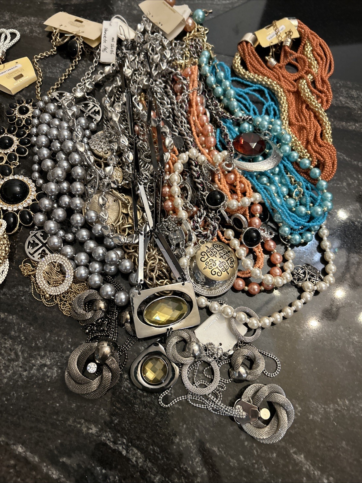 17 Piece Vintage To Modern FASHION JEWELRY Lot All Wearable!! #6