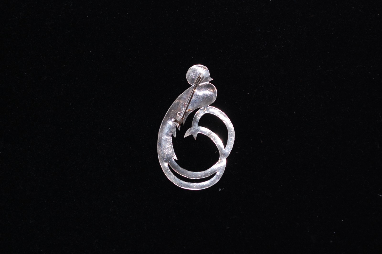 Vtg. Guatemala 900 Silver Signed Gurte Etched Quetzal Bird Pin/Brooch Preowned