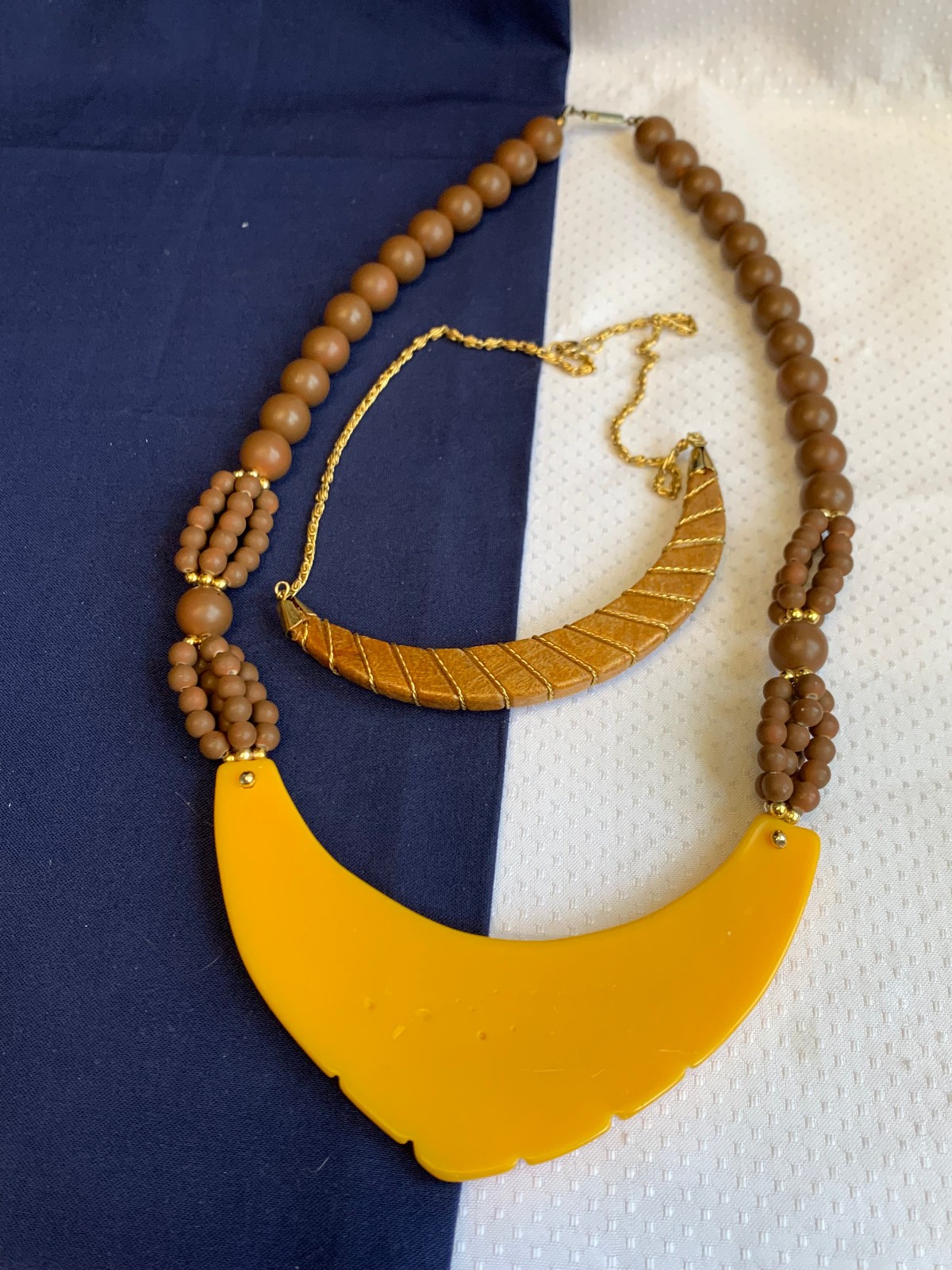 Vtg Costume Jewelry Lot Mid Century Modern Natural Earthtones Wood Faux Coral