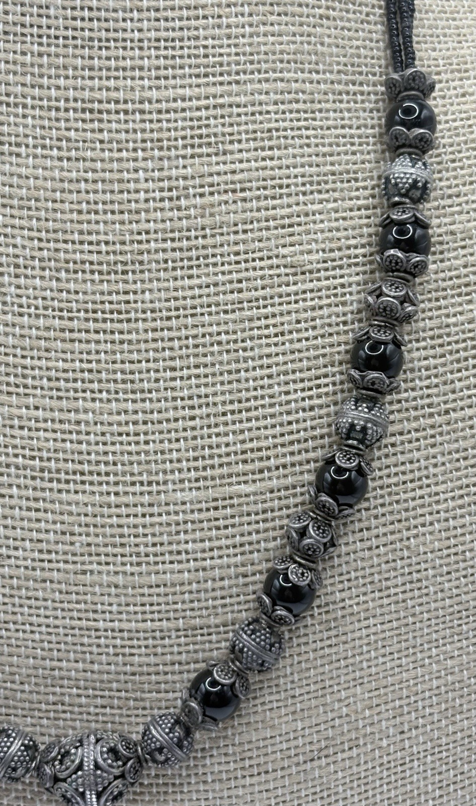 Vintage Bali Style Sterling Onyx Beaded Necklace Granulation 20” Hook Clasp