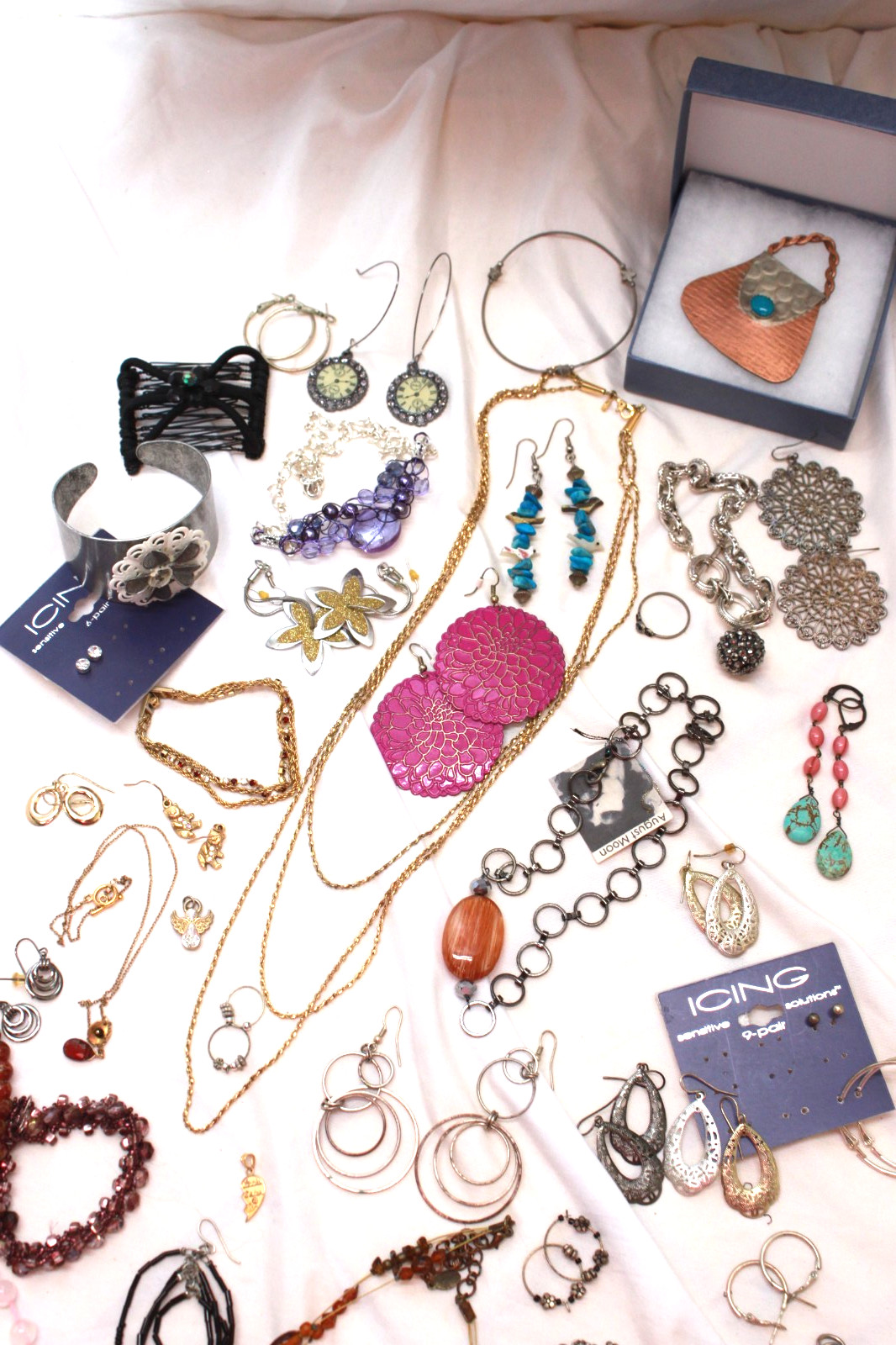 1 -2 LB LOT Of Used Costume Jewelry Vintage to Modern Wearable 20+ Pieces