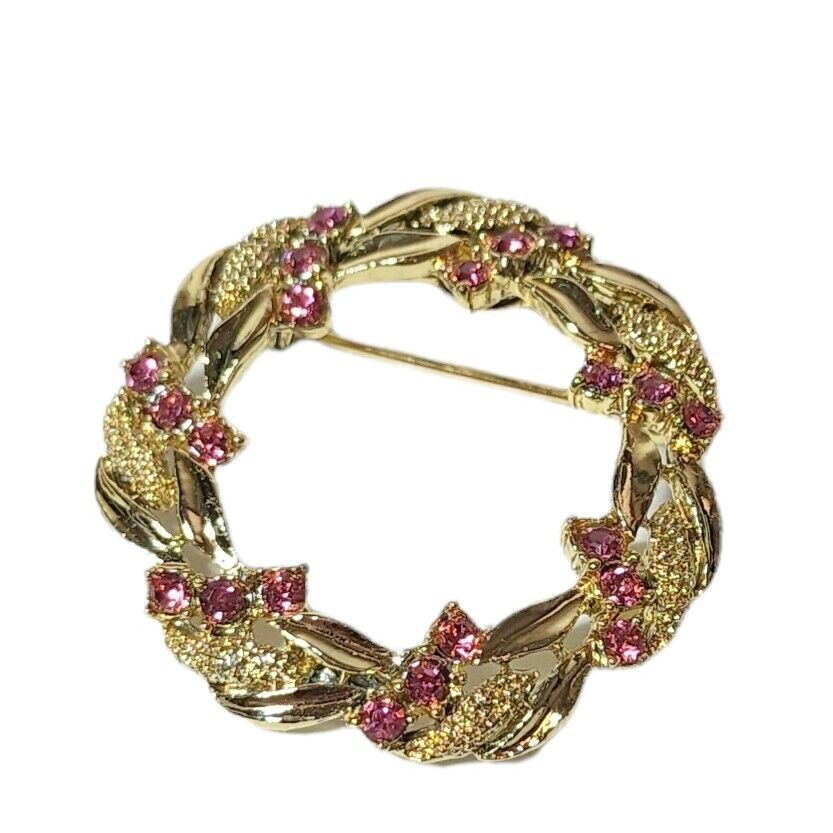 Vintage Signed Garry’s Brooch Gold Tone Pink Rhinestones Wreath Circle Floral