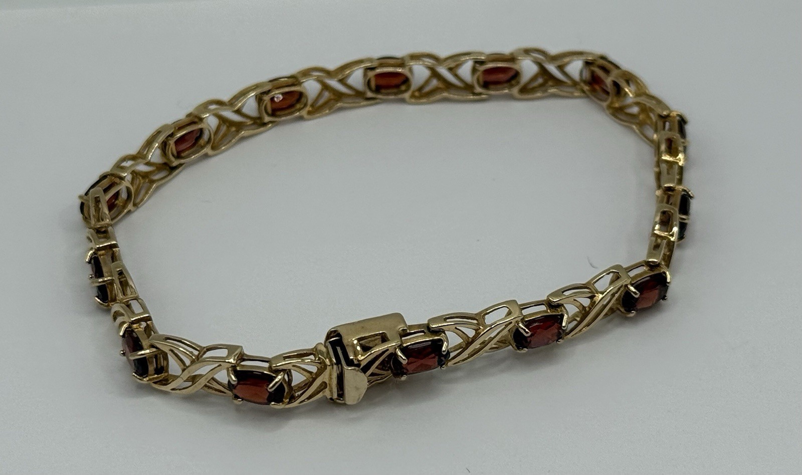 Vintage 10k Yellow Gold Red Garnet Tennis Bracelet 6.75” 9.22g