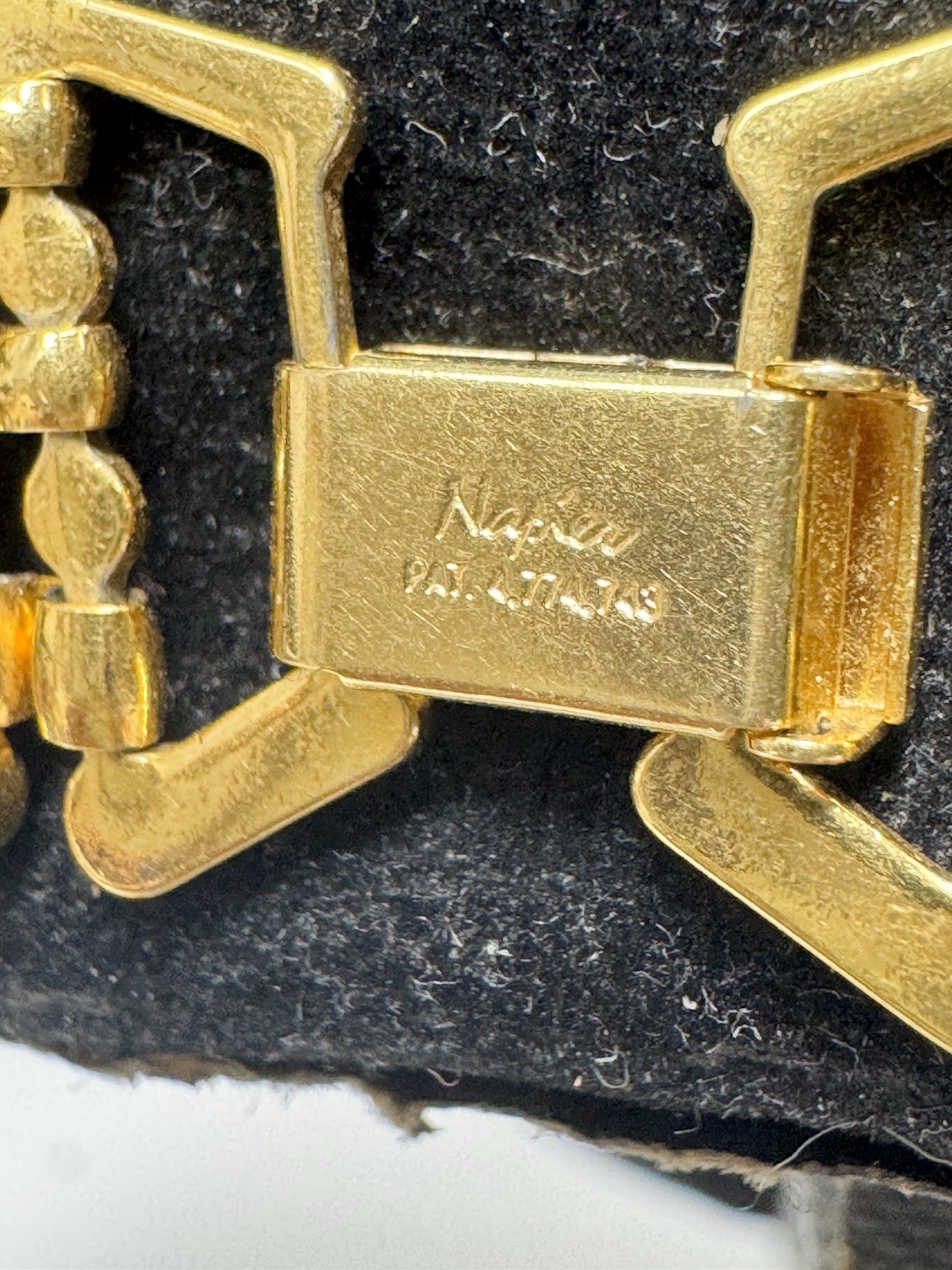 Vintage Napier Thick 80s Gold Tone Panther Link Chain 16” Necklace Choker Collar