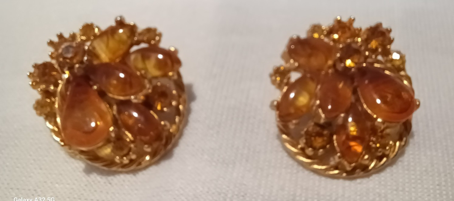 Arthur Pepper Honey Amber Cabochon Gold tone Earrings. Vintage