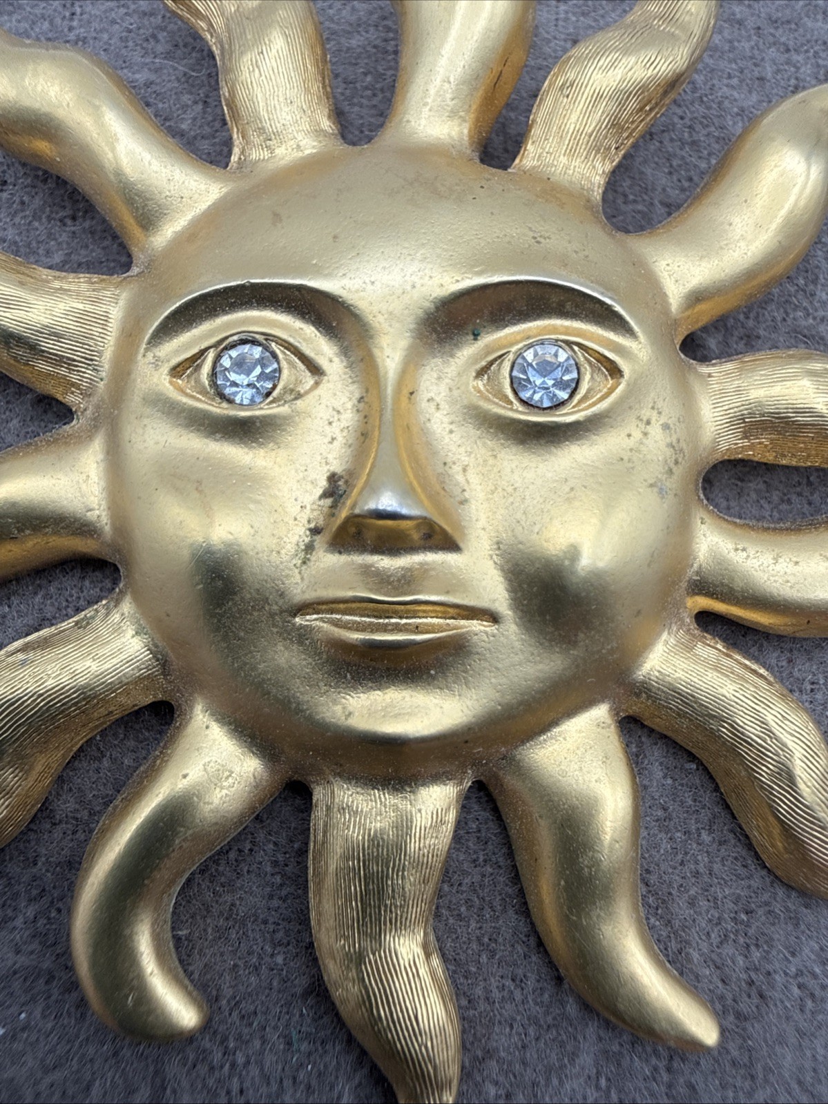 Vintage Avon Sun Brooch Pin Pendant Jewelry Gold Tone Clear Rhinestone Eyes