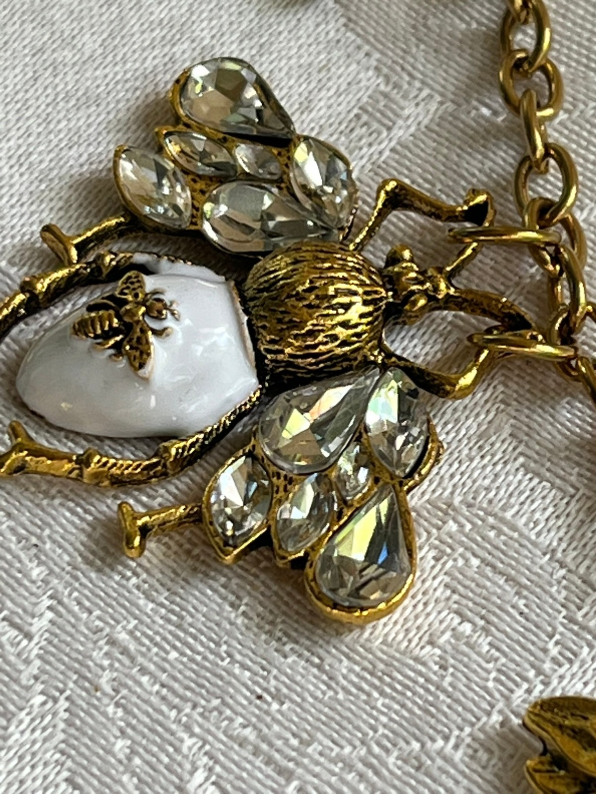 Vintage Style Multi-bee Charm Bib Necklace Gold-Toned Link Chain 18″