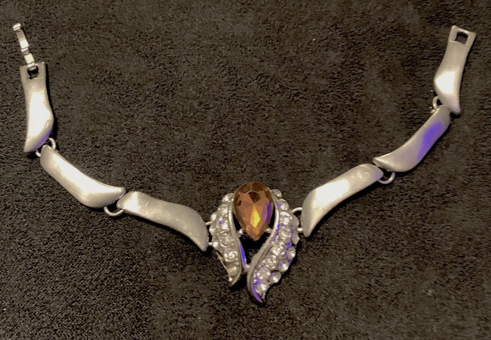Vintage sterling silver link bracelet / amber stones and small white crystals
