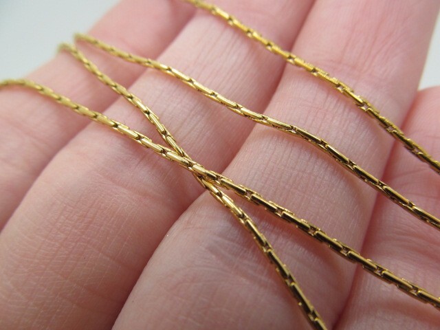 Vintage Gold Tone Continuous Bar Barrel Link 1.10mm Chain Necklace 18.5 Inch