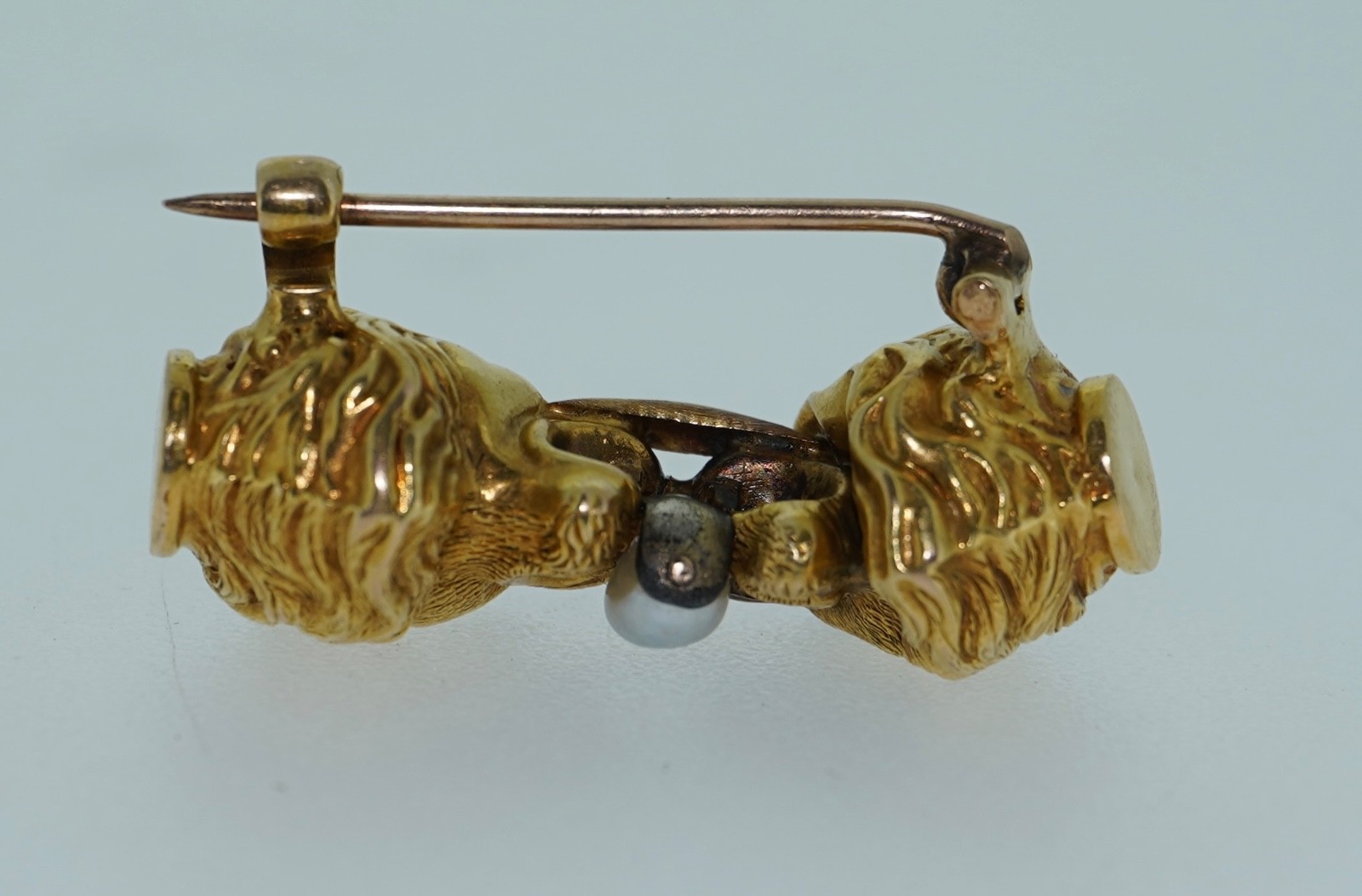 Art Nouveau 18K Double Lion Head Brooch