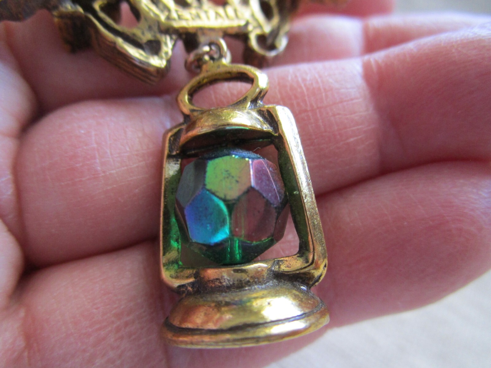 VTG signed ZENTALL Lantern Brooch, Triple arrow dangle, Gold tone APR24-14
