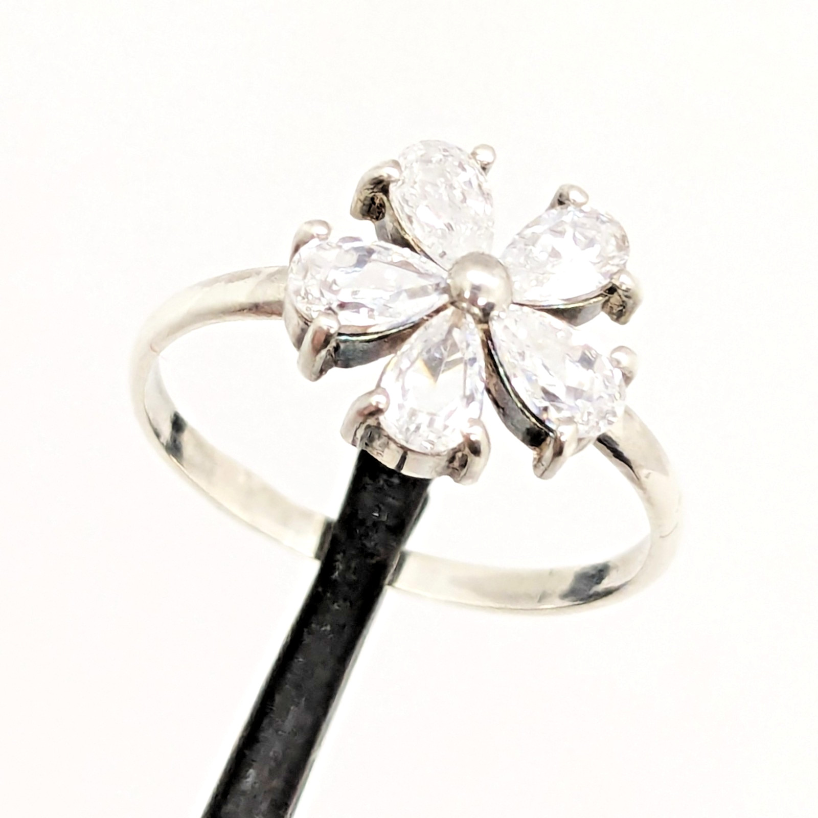 Vintage Elegant RING Silver 925 with Bright Stones -size: 7US (17mm) | UA #111