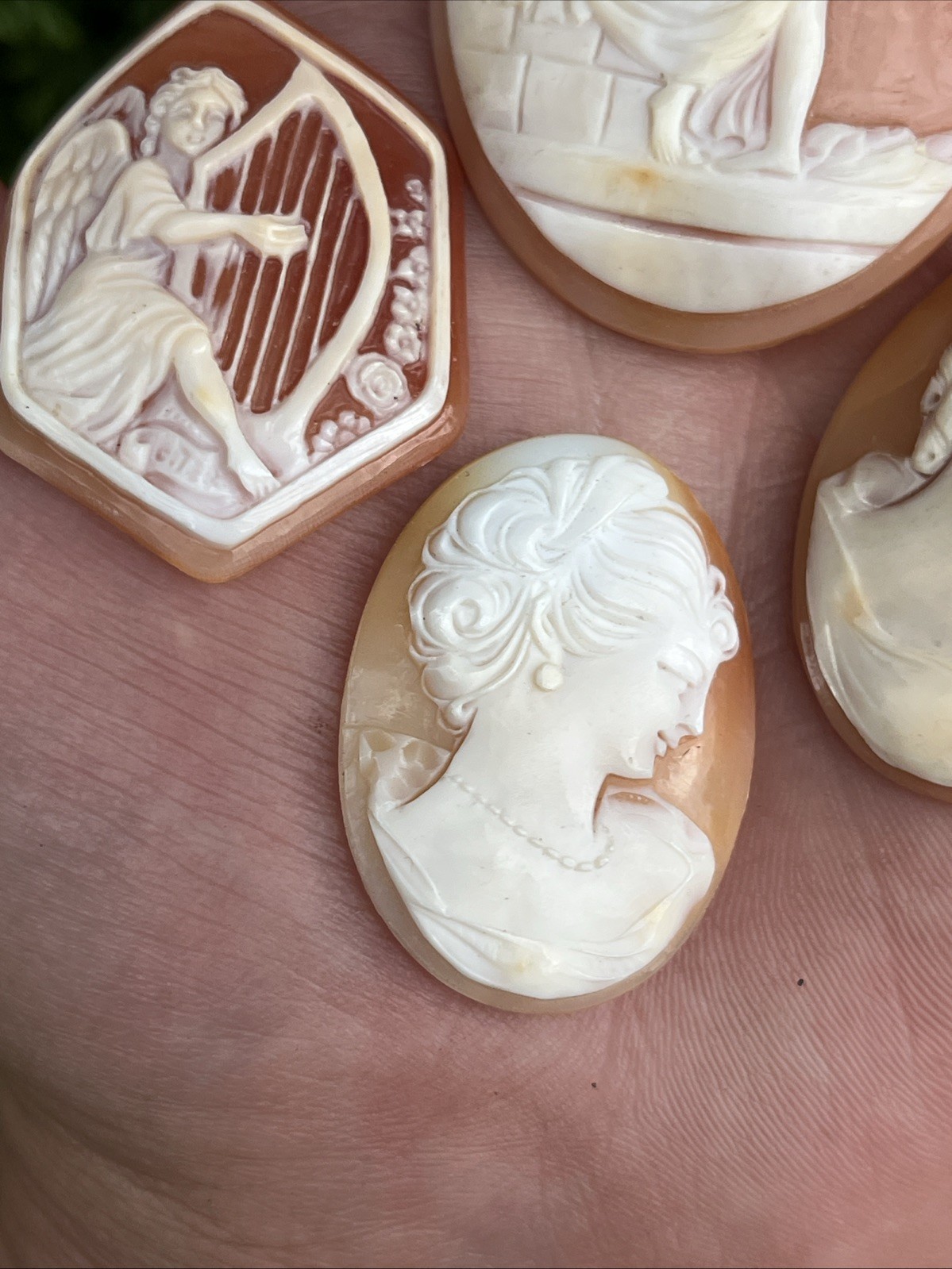 Antique Vintage Cameo Brooch Pendant Shell Loose Lot of 7 Some Very Nice Ones