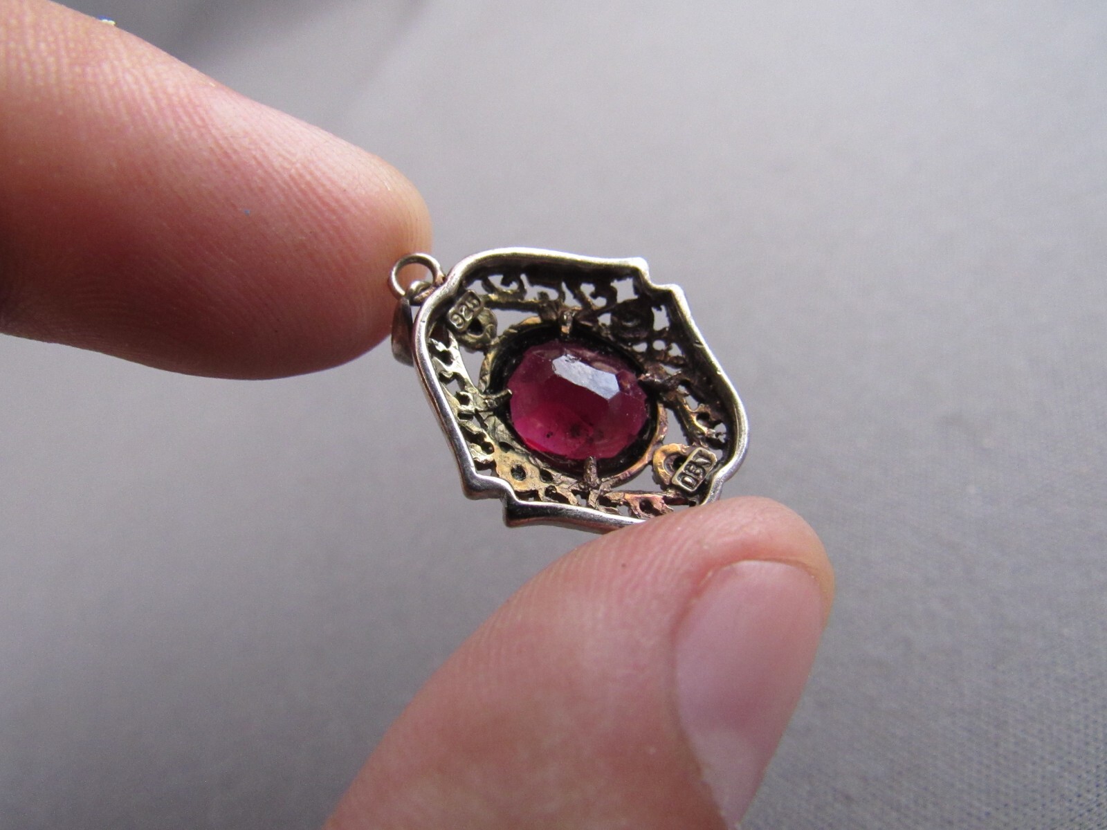 VINTAGE ART DECO DBJ STERLING MARCASITE OVAL GARNET DANGLE PENDANT