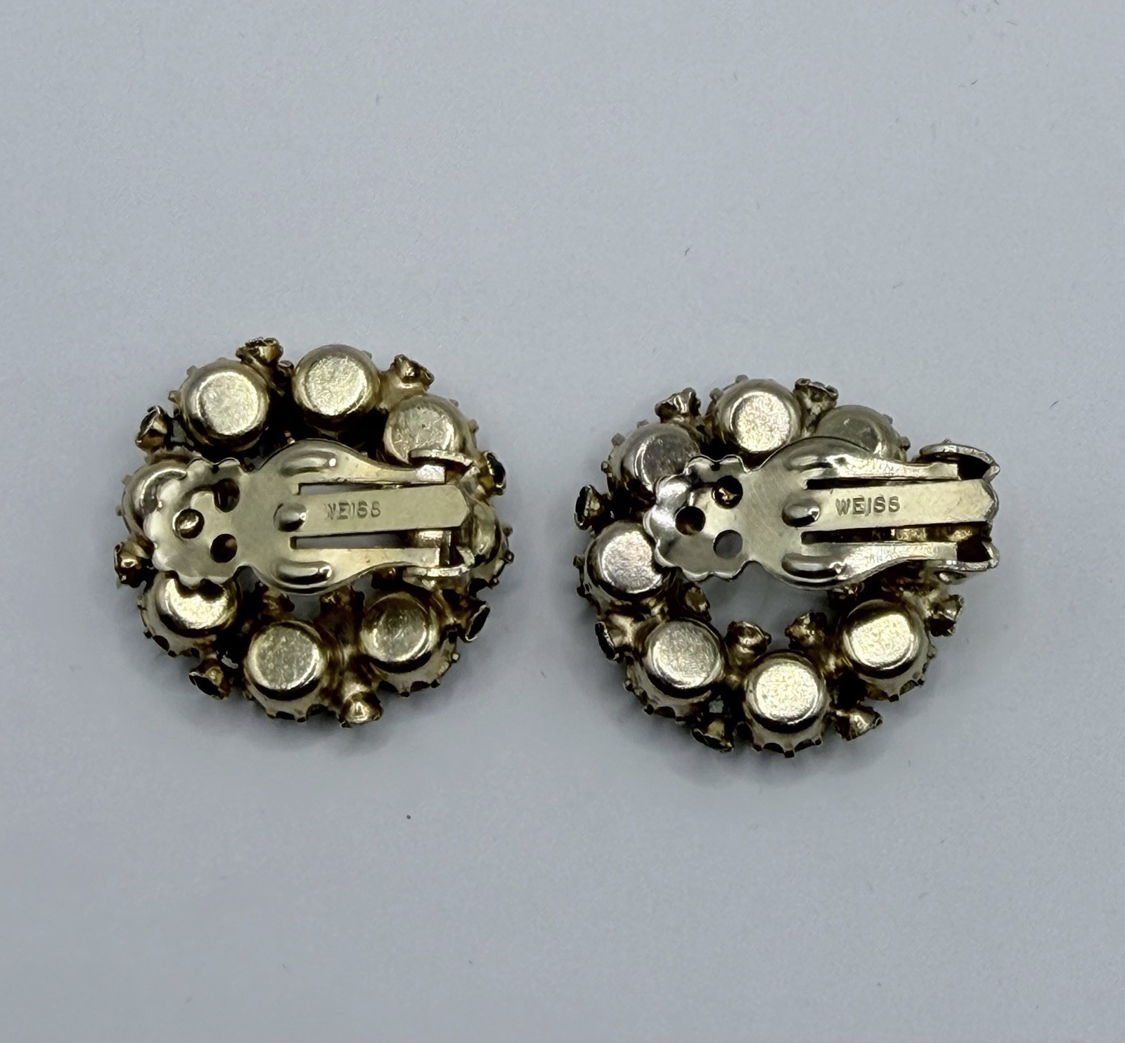 Vintage Weiss Dark Green Circle Round Brooch and Earrings Set in Gold Tone