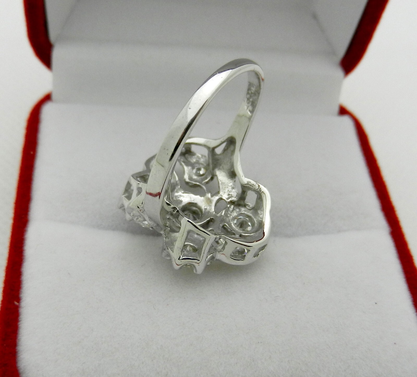 Vintage Art Deco 14k White Gold Cluster Natural Diamonds 1.25 ct Cocktail Ring