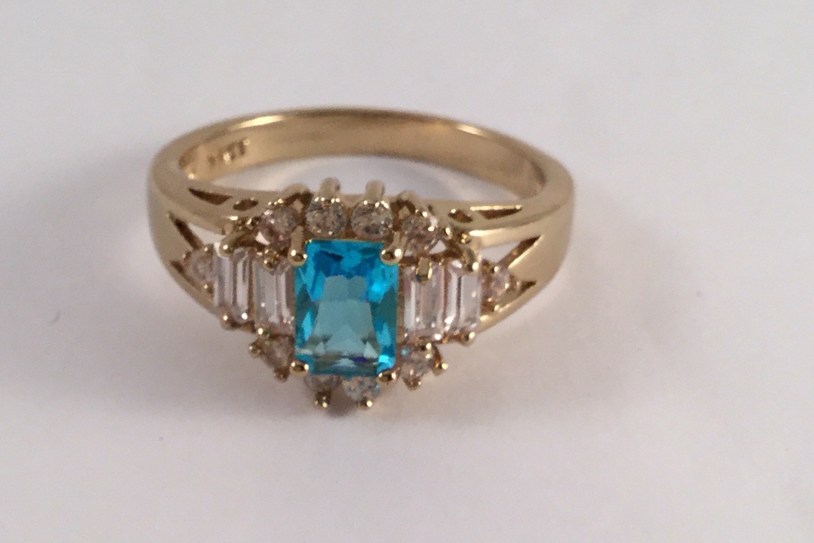 Vintage Jewellery Gold Ring London Blue Topaz White Sapphires Antique Jewelry