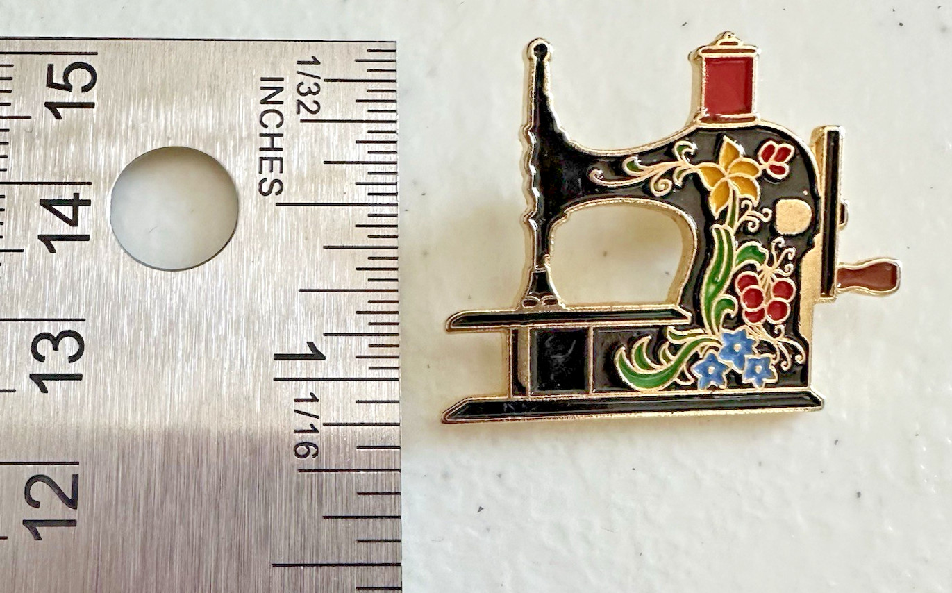 Vintage Clotilde Sewing Machine Brooch 1991 Enamel Figural Quilting Pin